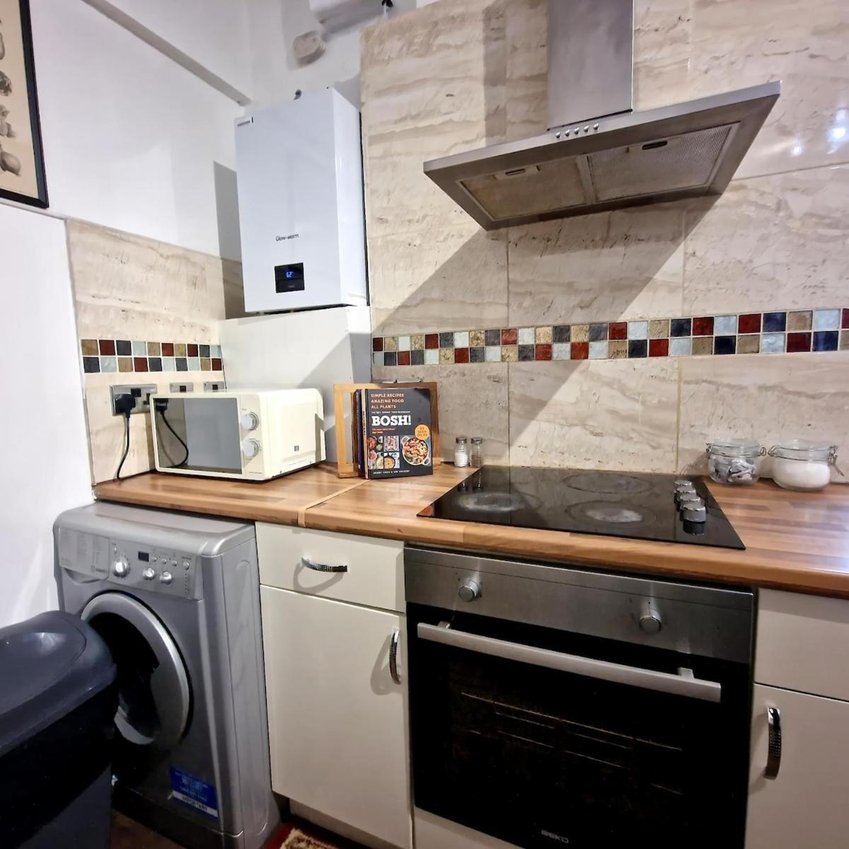 Apartamento Bright 1 Bedroom In *