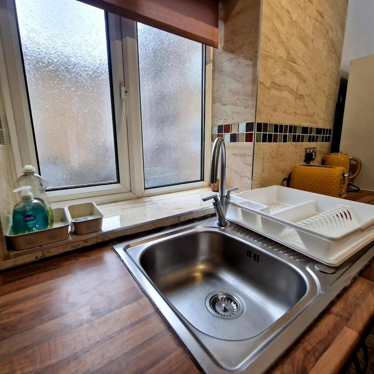 Apartamento Bright 1 Bedroom In *