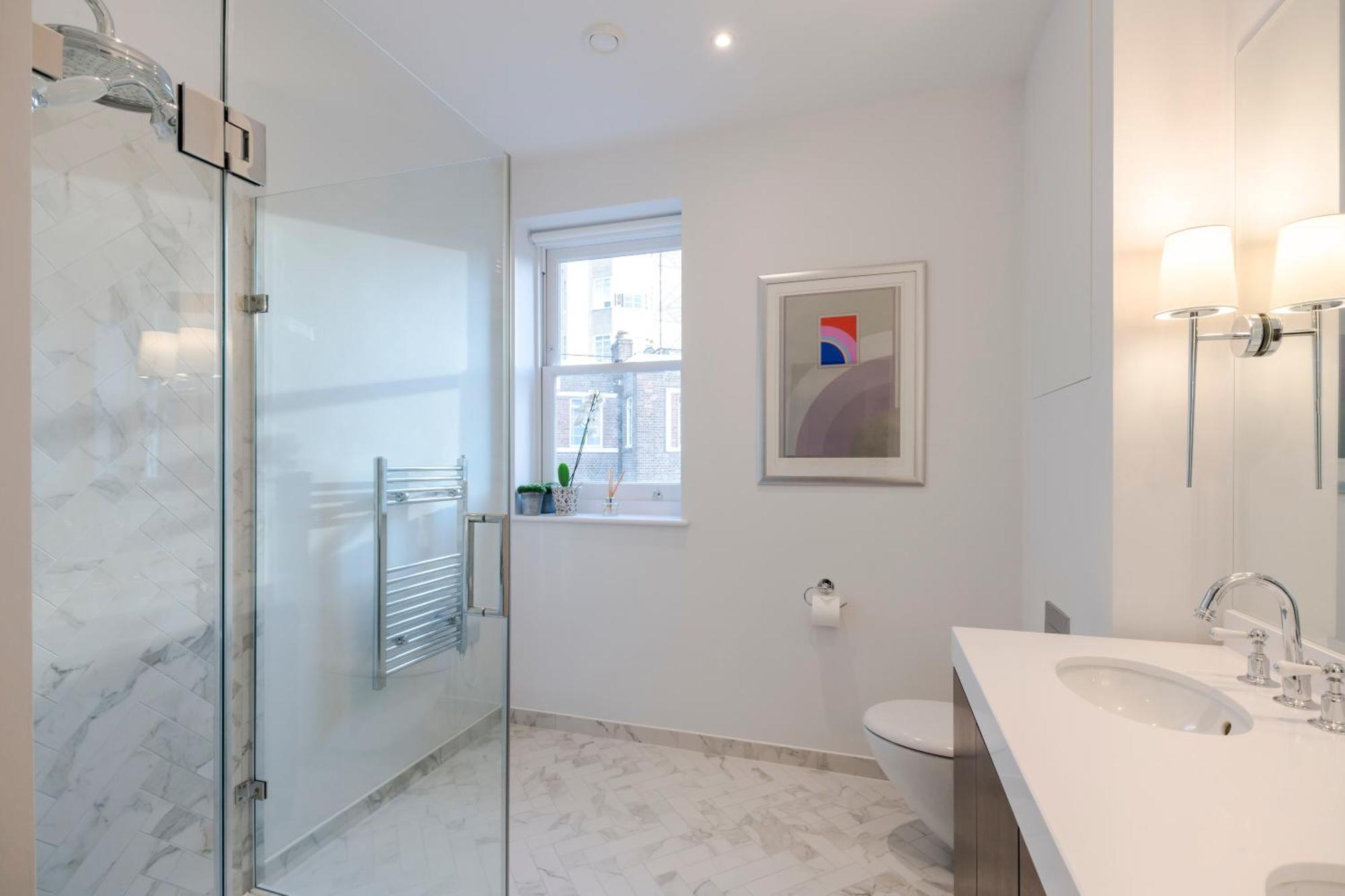Buckingham & Lloyds Knightsbridge Aparthotel London