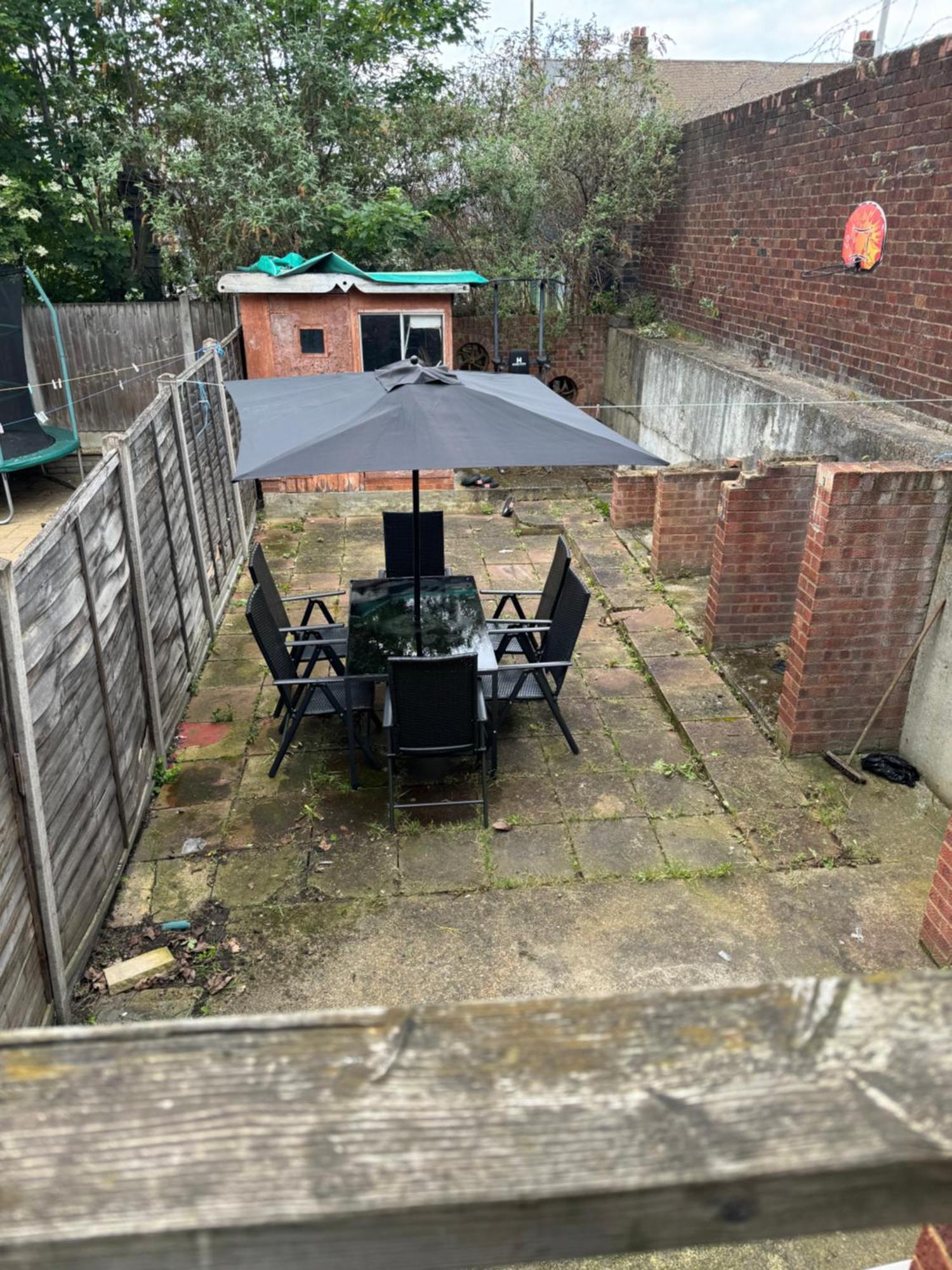 Keogh Road Guest house *