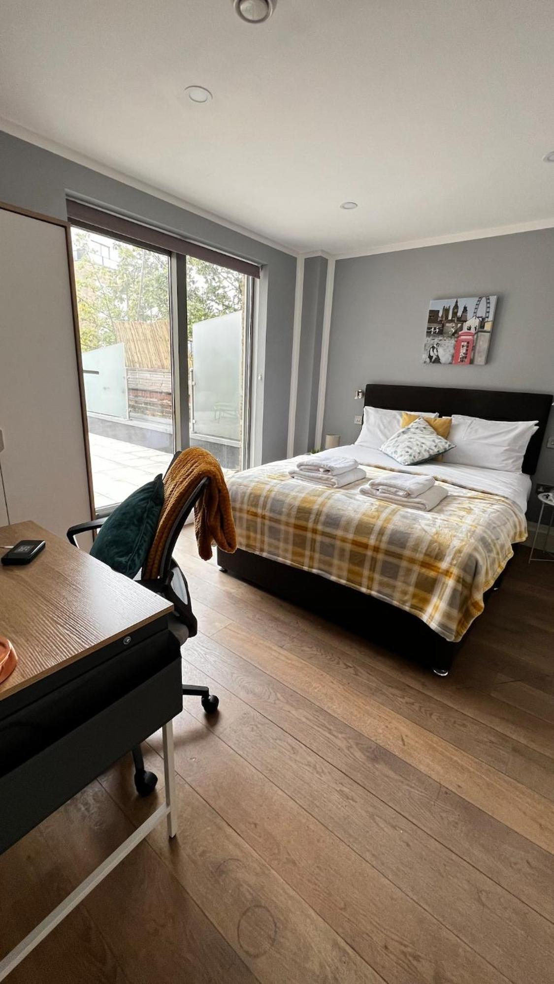 Apartment Prestige Lux 3bed 2bath Juliet Balcony On River Notting Hill