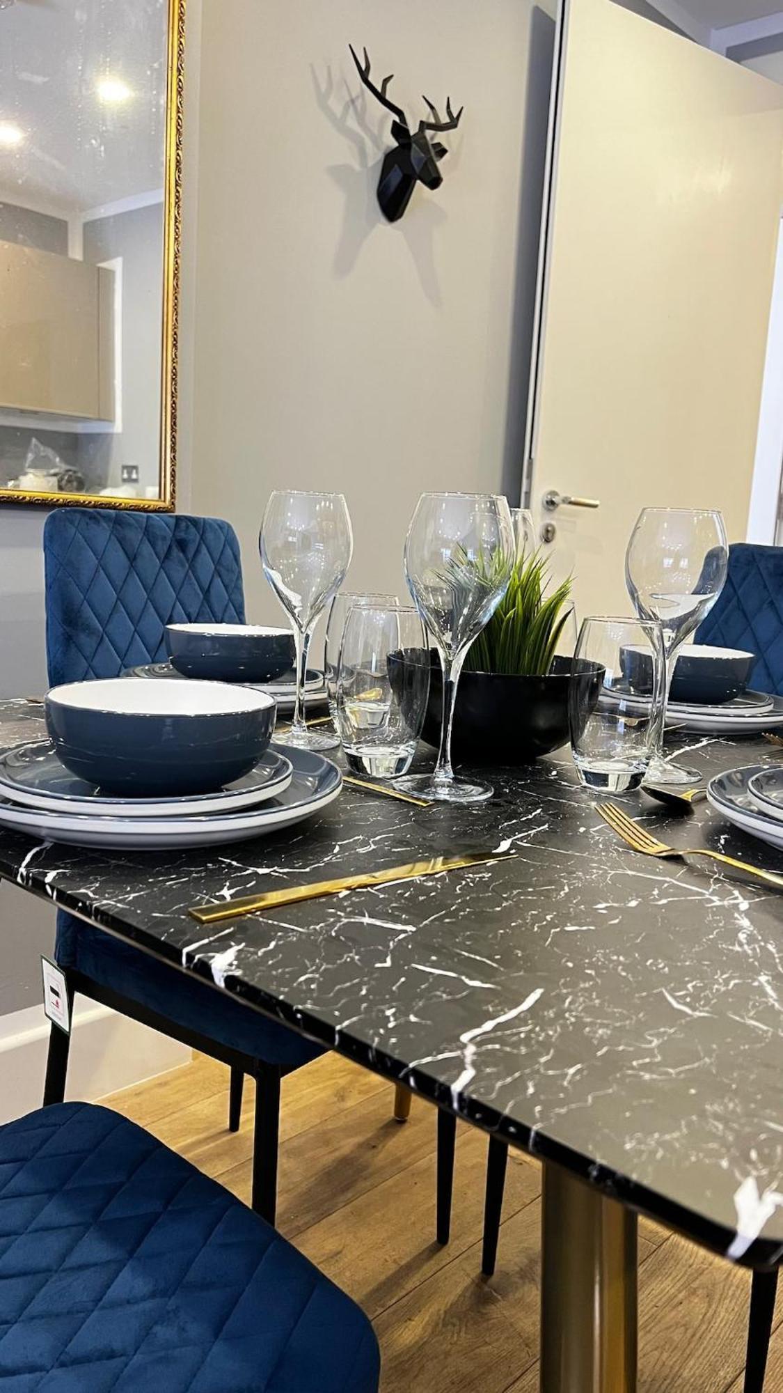 Prestige Lux 3bed 2bath Juliet Balcony On River Notting Hill London