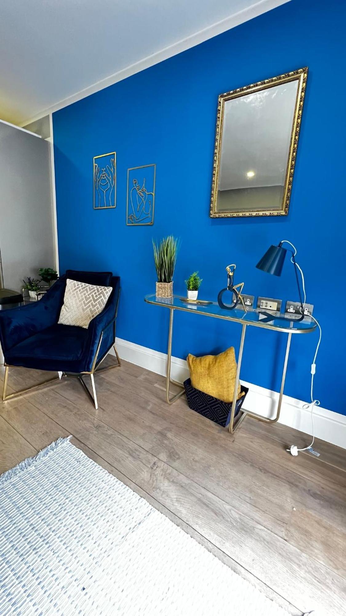 Prestige Lux 3bed 2bath Juliet Balcony On River Notting Hill *