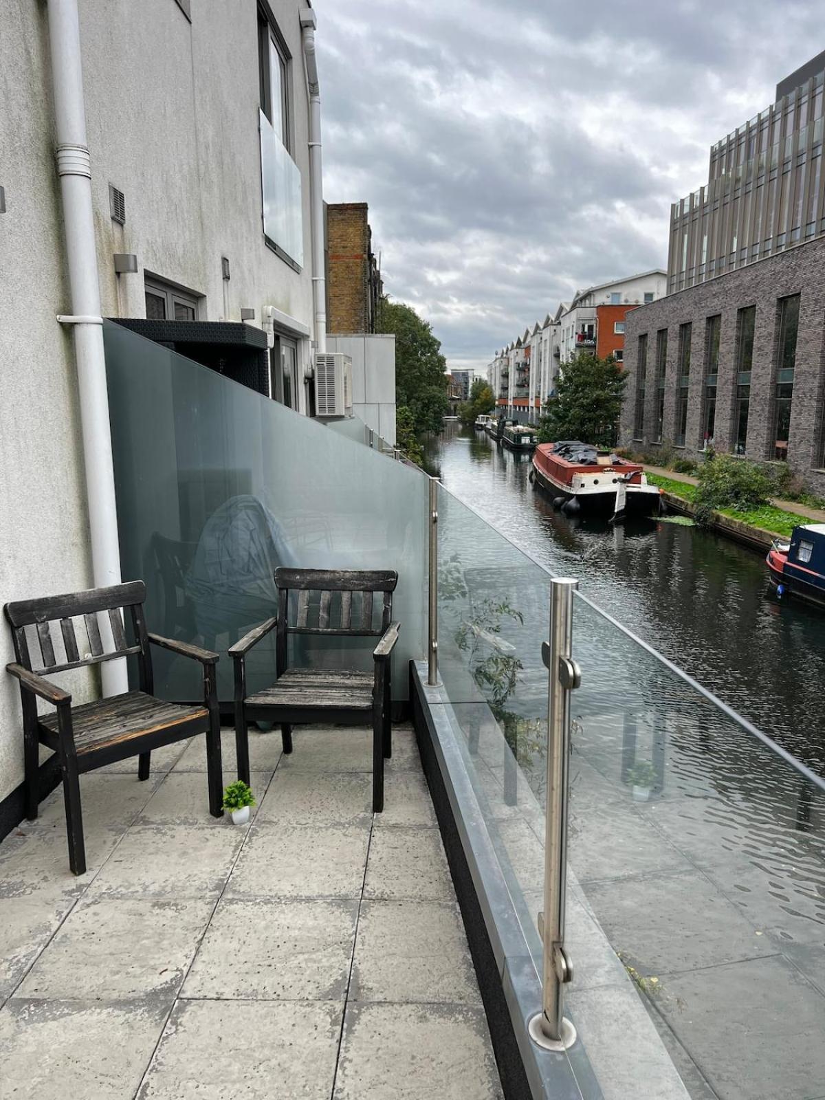 Prestige Lux 3bed 2bath Juliet Balcony On River Notting Hill *