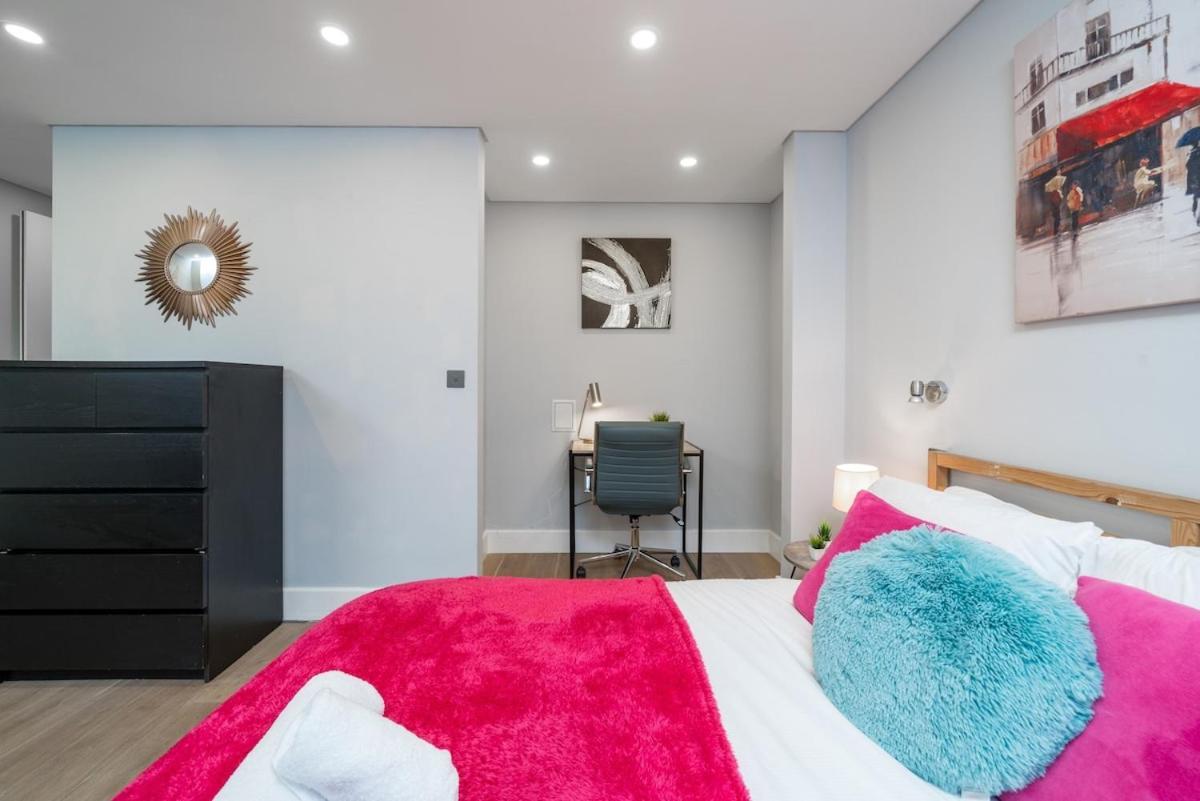 Prestige Lux 3bed 2bath Juliet Balcony On River Notting Hill Apartment