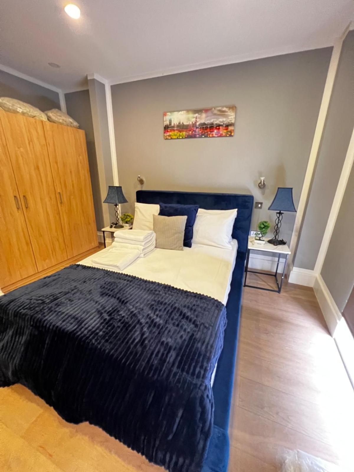 Apartment Prestige Lux 3bed 2bath Juliet Balcony On River Notting Hill London