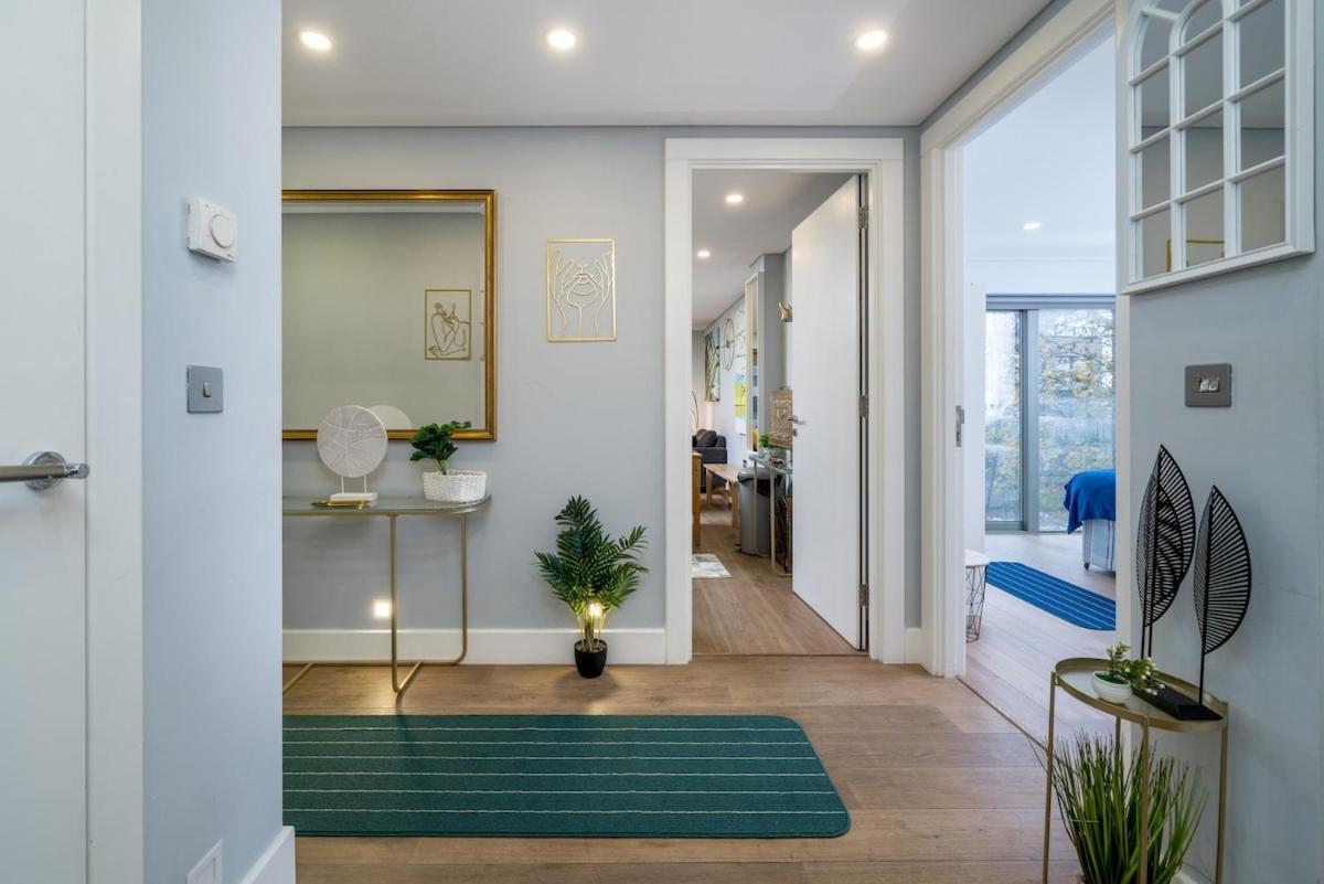 Prestige Lux 3bed 2bath Juliet Balcony On River Notting Hill