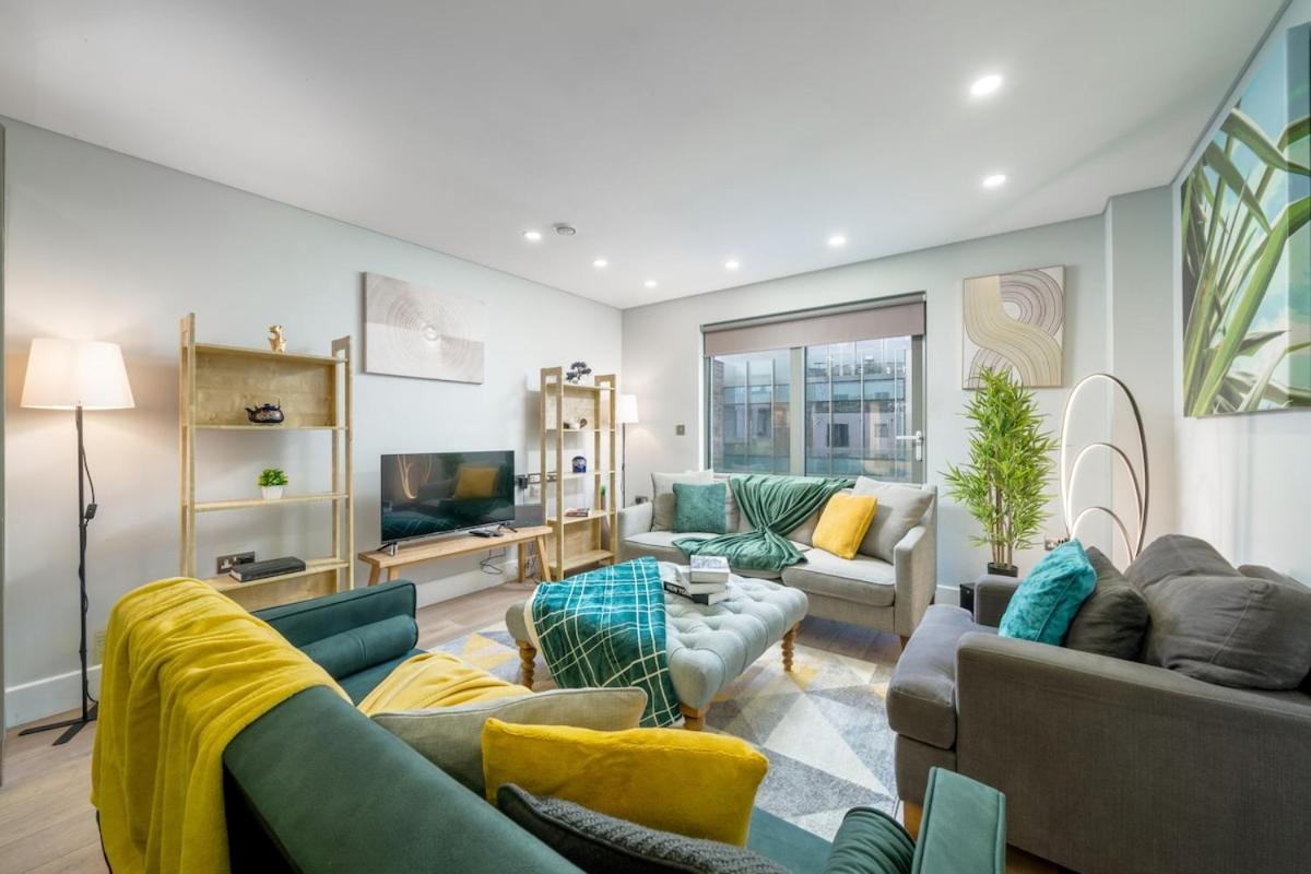 Prestige Lux 3bed 2bath Juliet Balcony On River Notting Hill