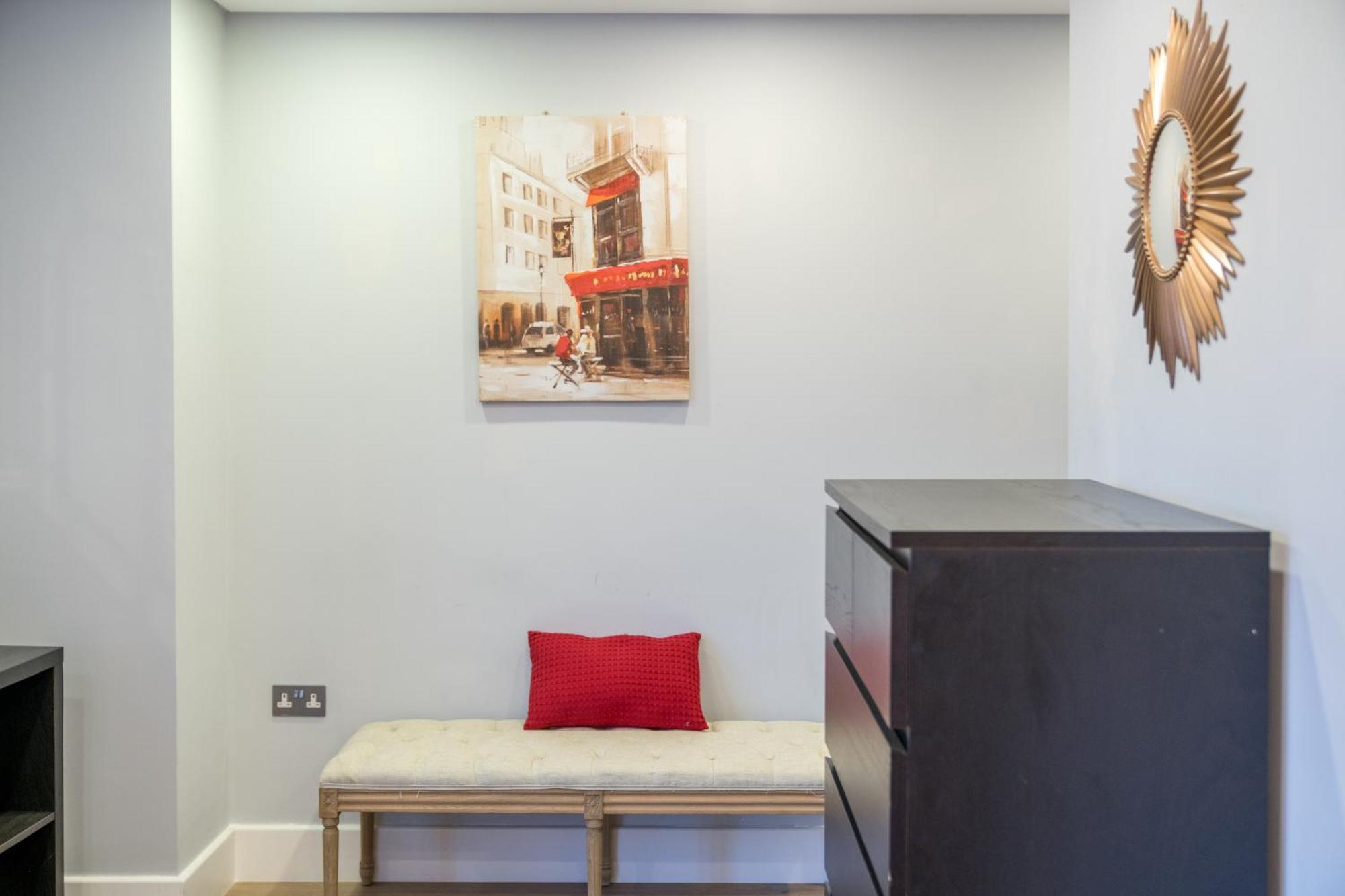 Apartment Style Lux 3bed 2bath Balcony On River Notting Hill