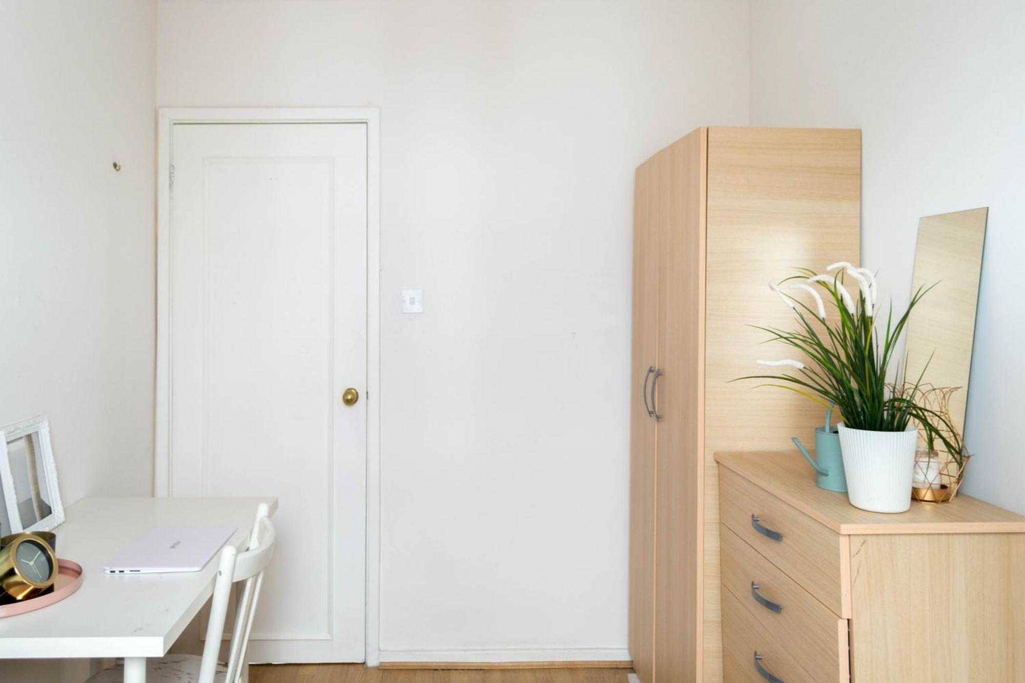Central London Rooms Homestay