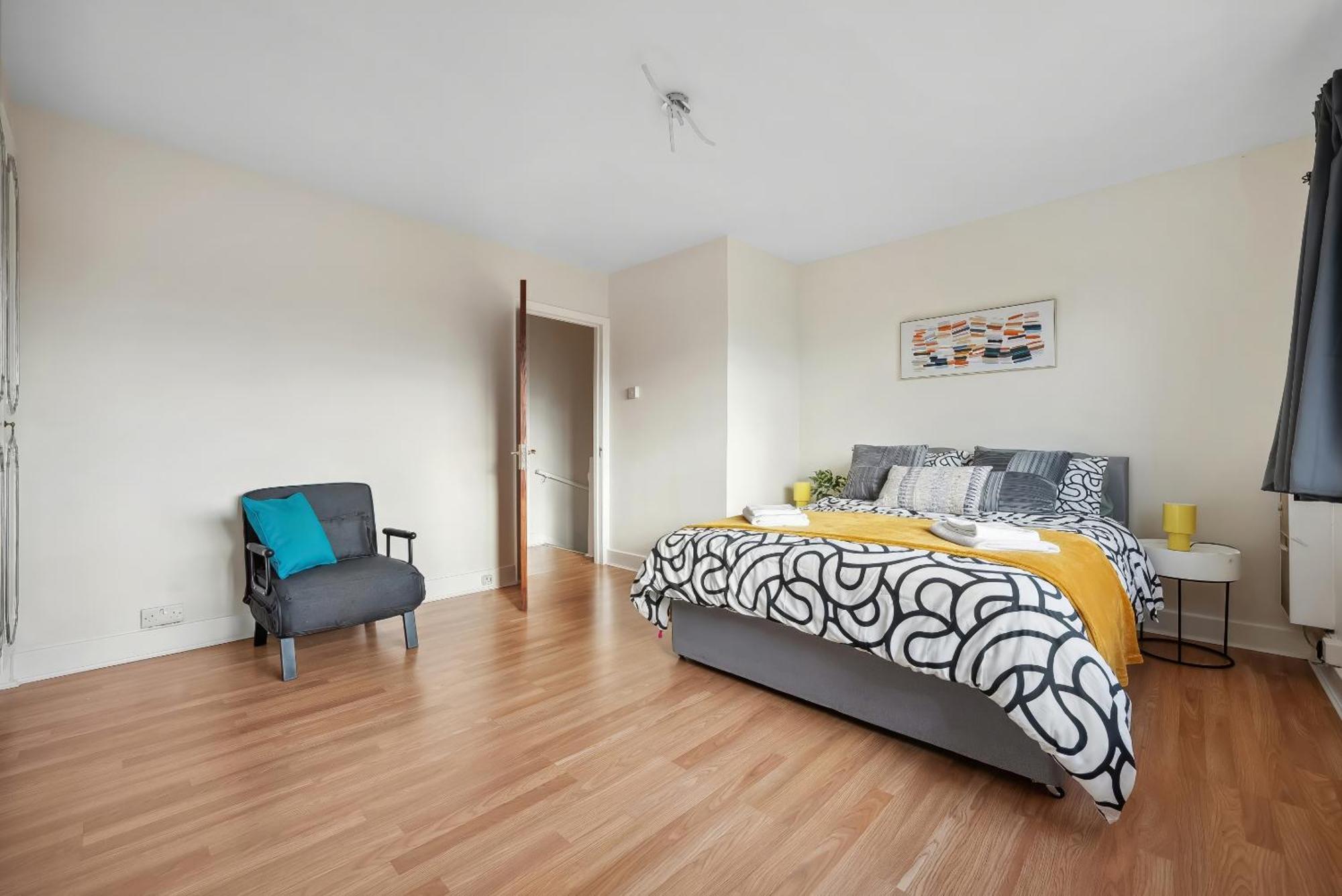 Vichy - Edgware Way 2 Bed Modern Appartement Londen
