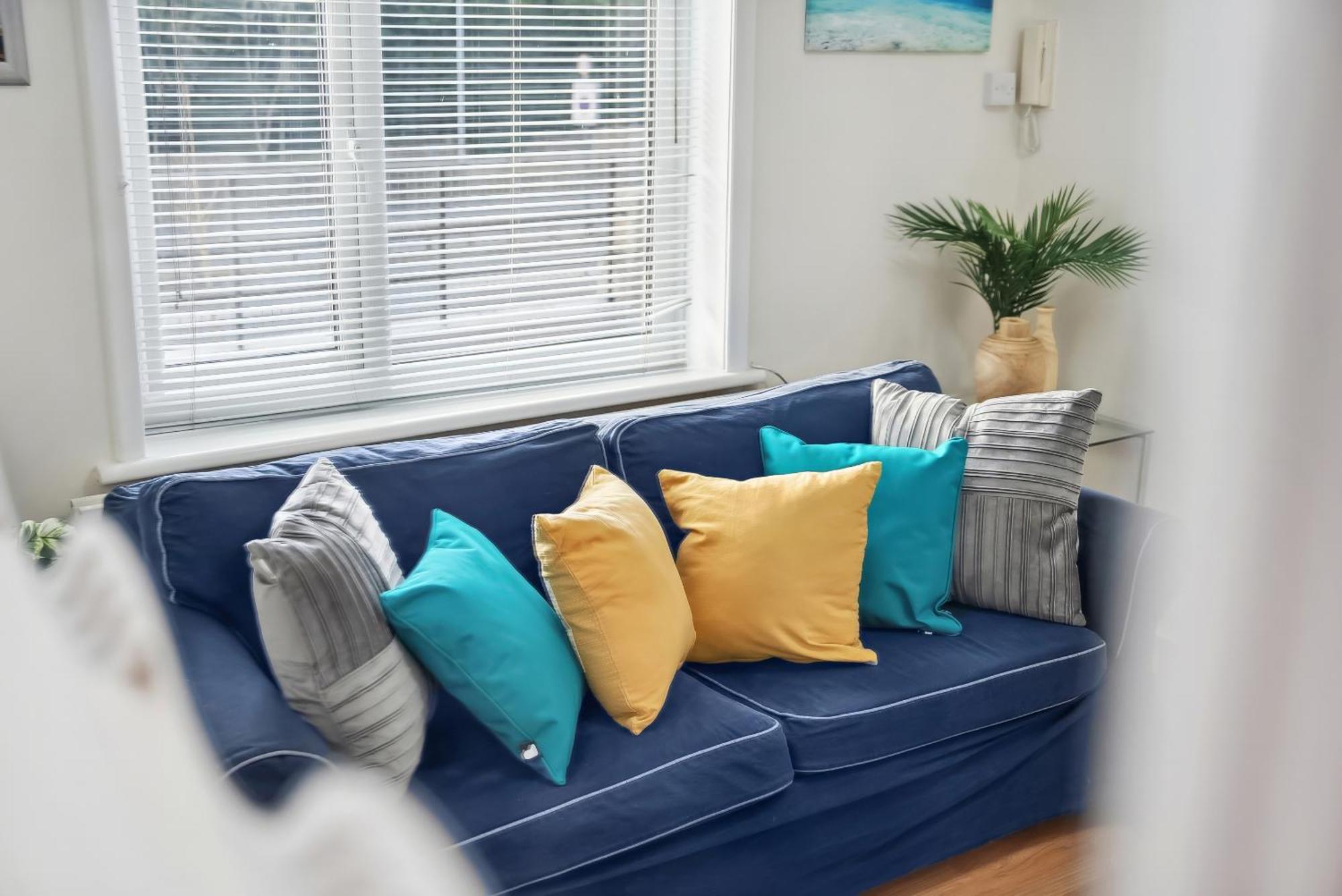 Vichy - Edgware Way 2 Bed Modern Appartement Londen