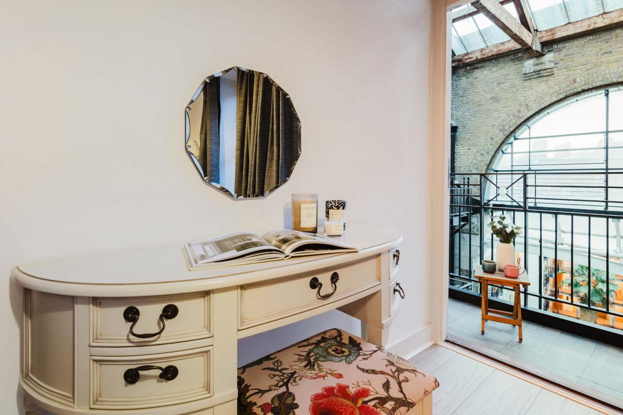 Apartment Heart Of The With Balcony - Thames - St Paul's - Cityapartmentstay London