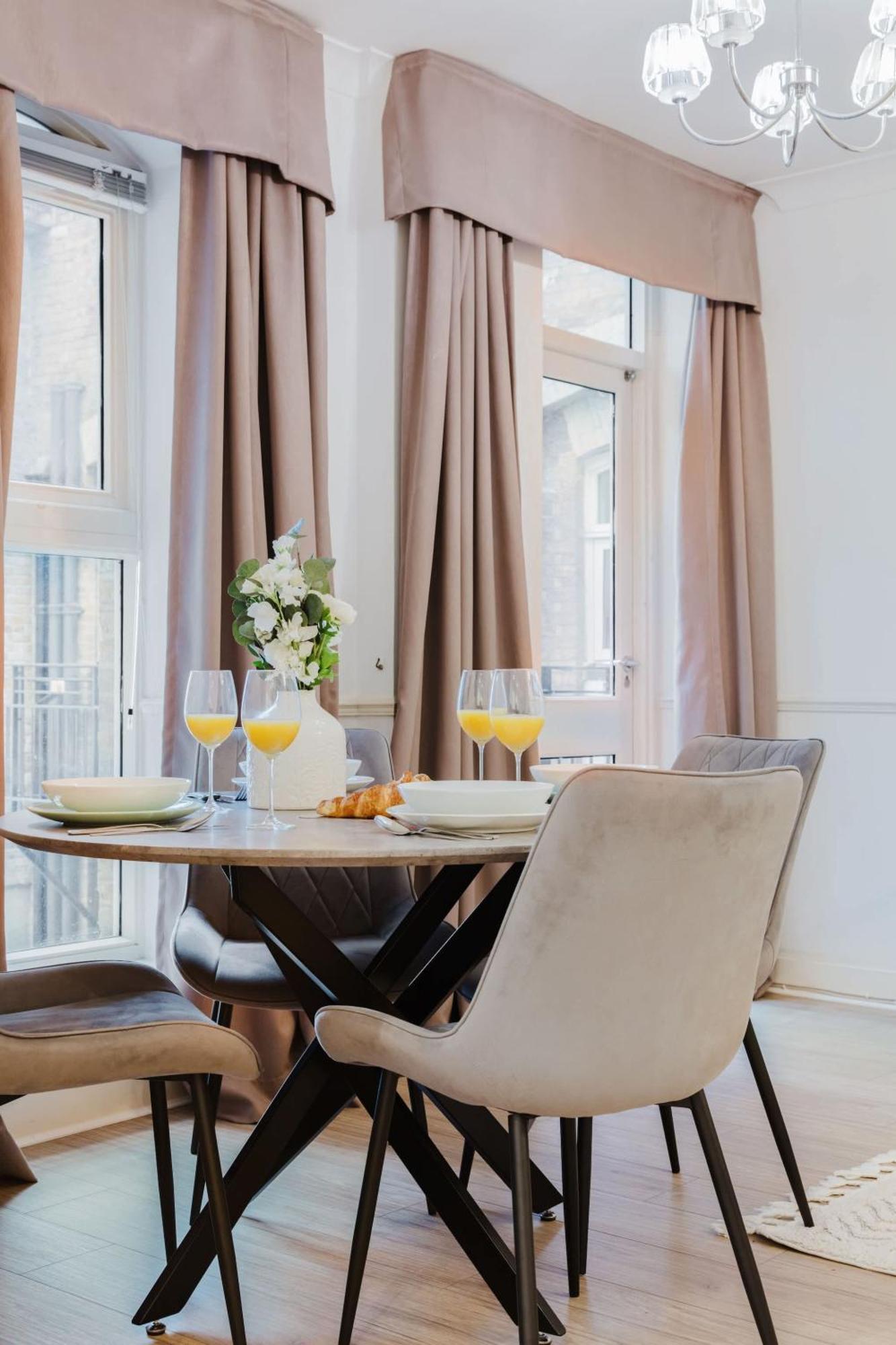 Heart Of The With Balcony - Thames - St Paul's - Cityapartmentstay Appartement