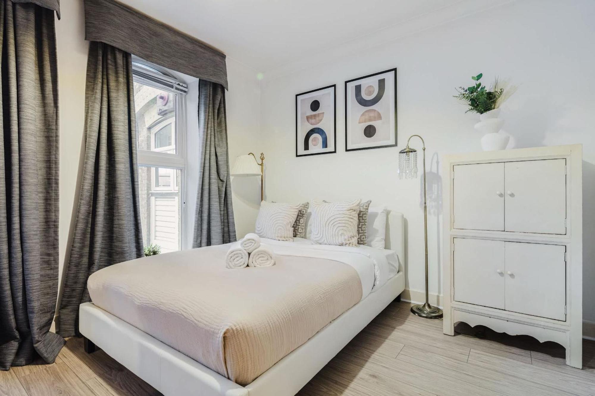 Heart Of The With Balcony - Thames - St Paul's - Cityapartmentstay Apartment *