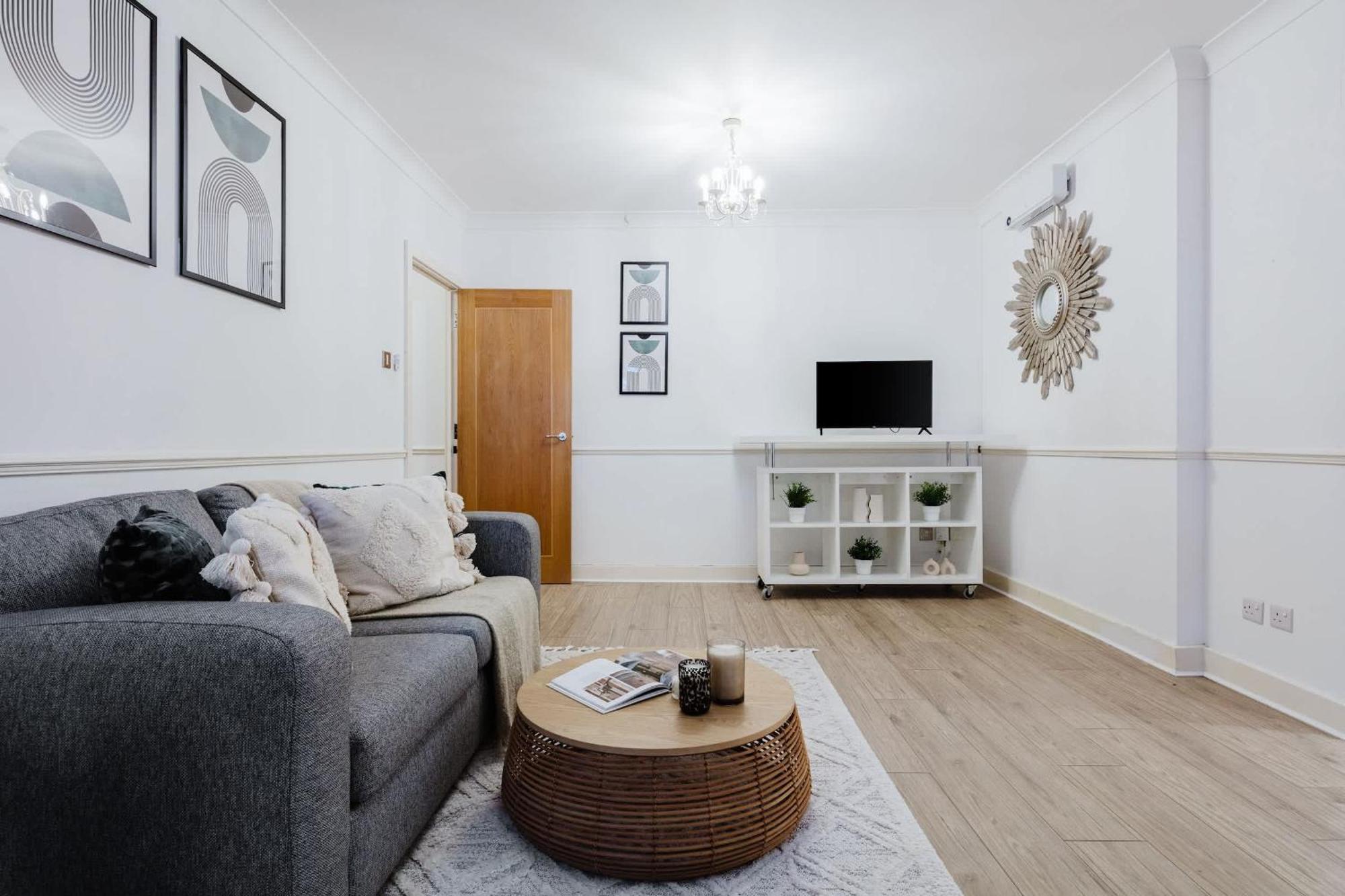 Heart Of The With Balcony - Thames - St Paul's - Cityapartmentstay