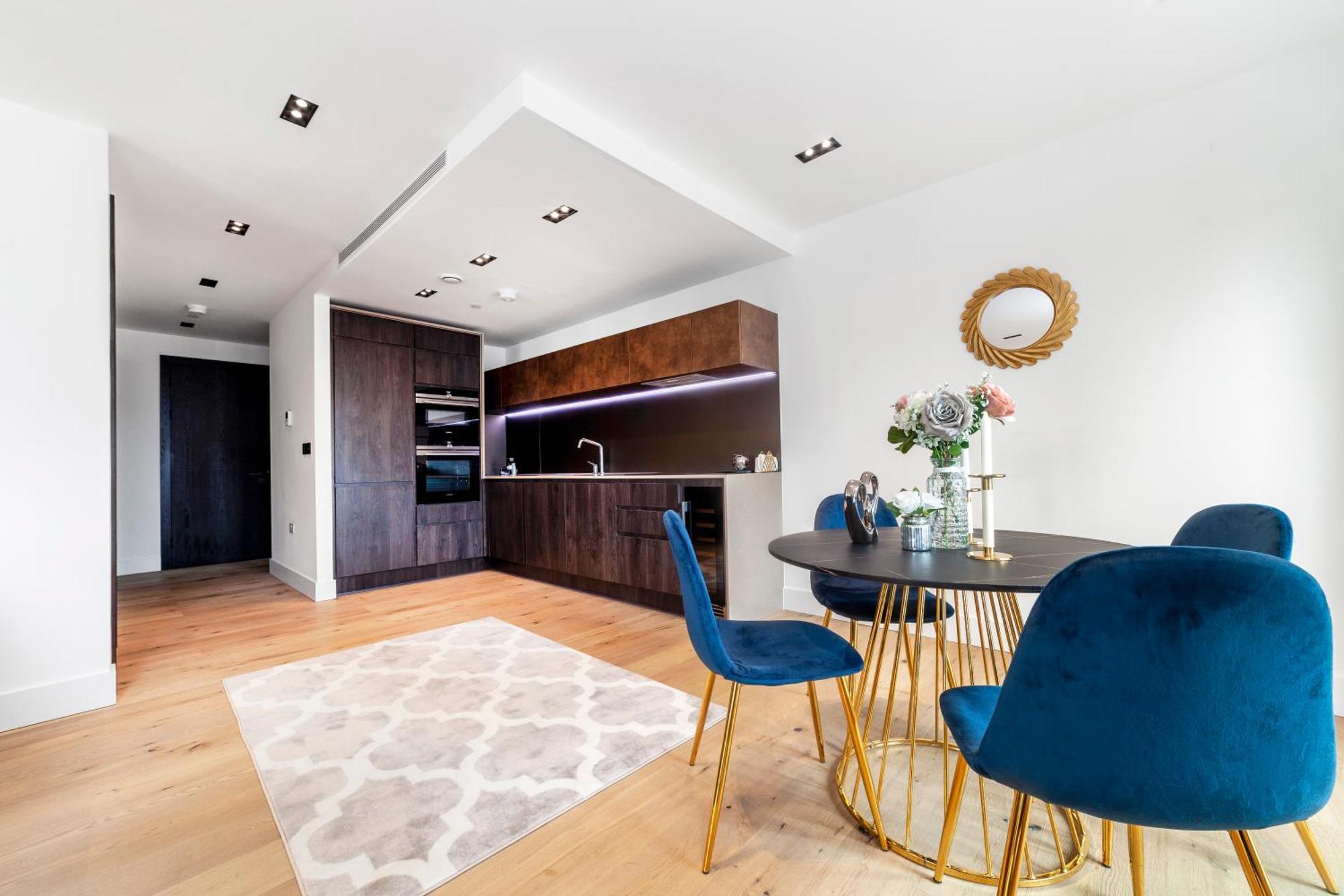 Stylish 2bdr Flat, Comm Garden I Smarthost Apartment