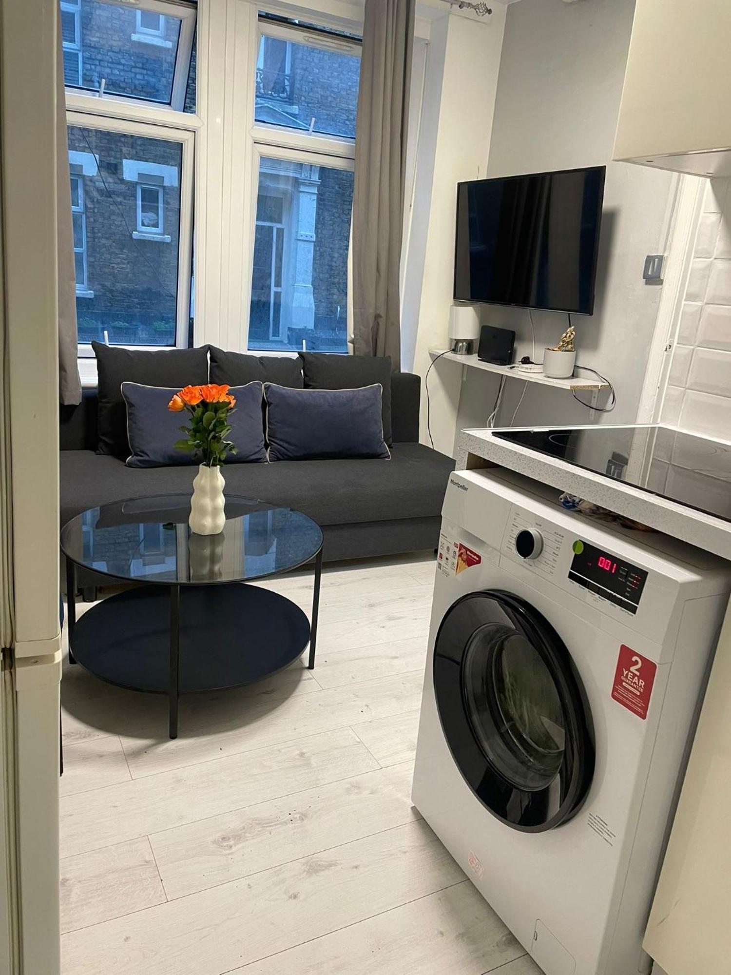 Lovely Ground Floor Miles Apartment