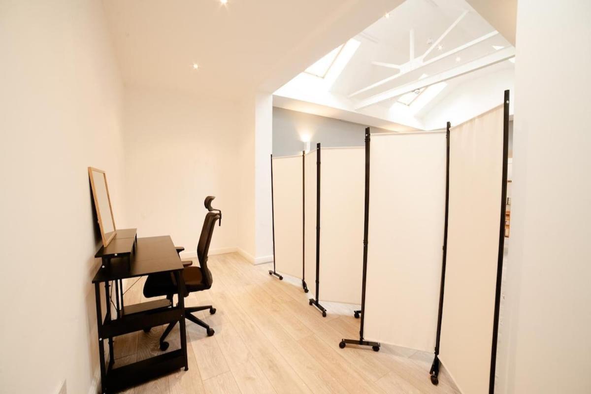 Apartment Stunning Split-level In Heart Of Fulham London