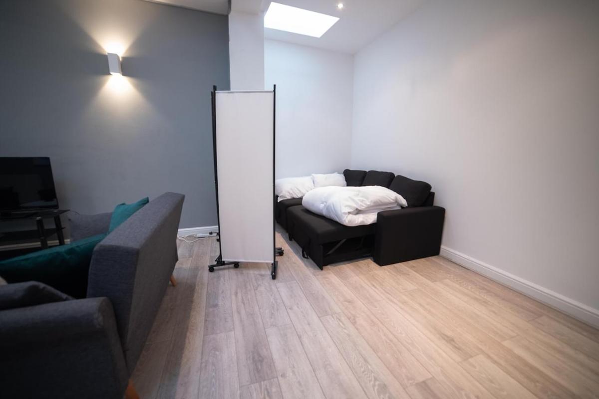 Apartment Stunning Split-level In Heart Of Fulham *