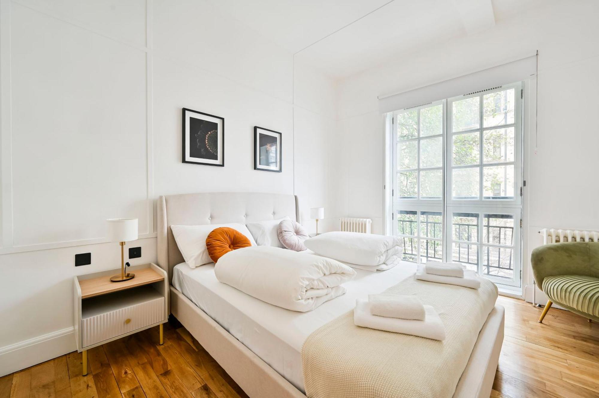 Stunning 3 Bed Apartment London