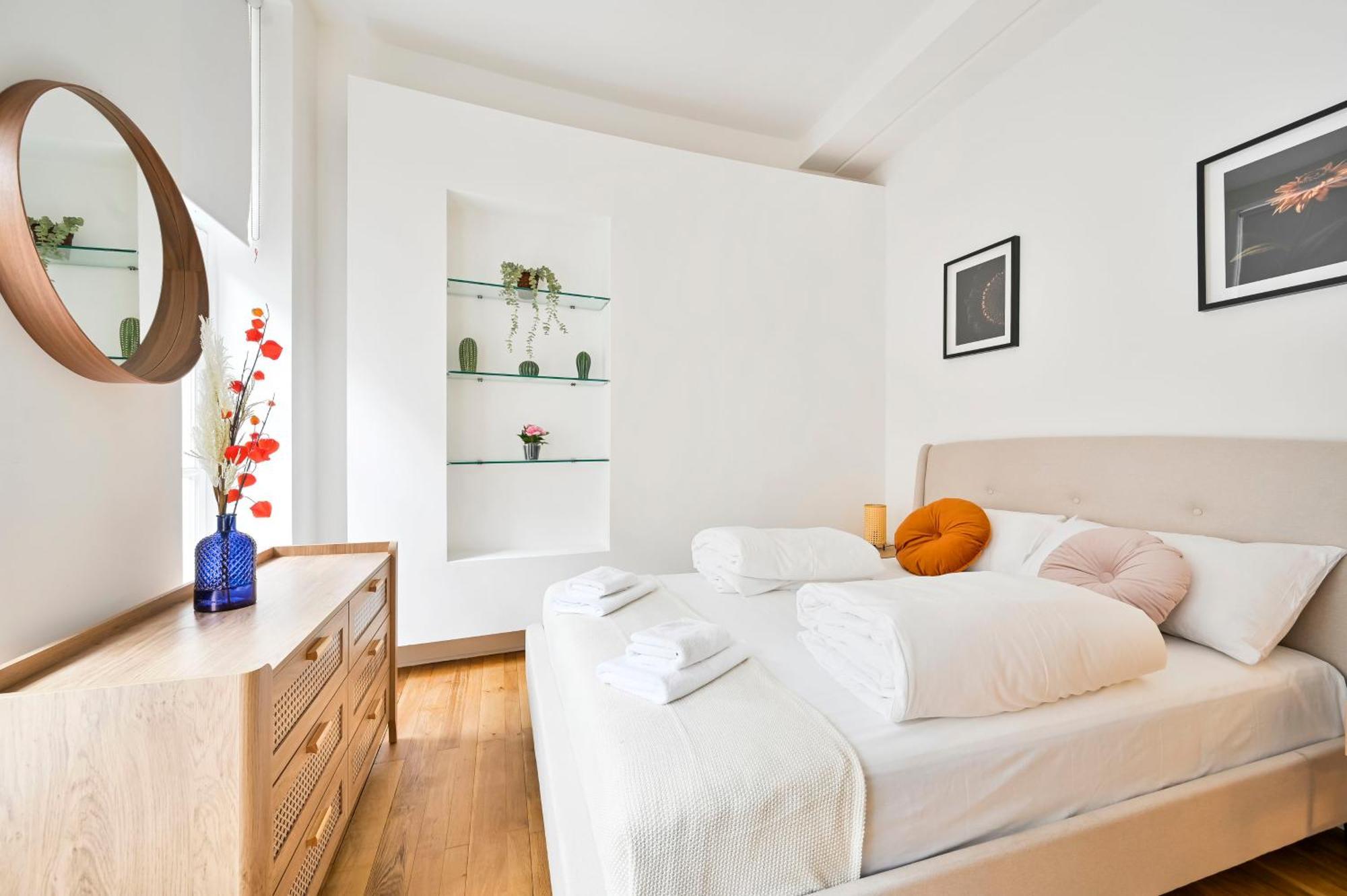 Stunning 3 Bed * London