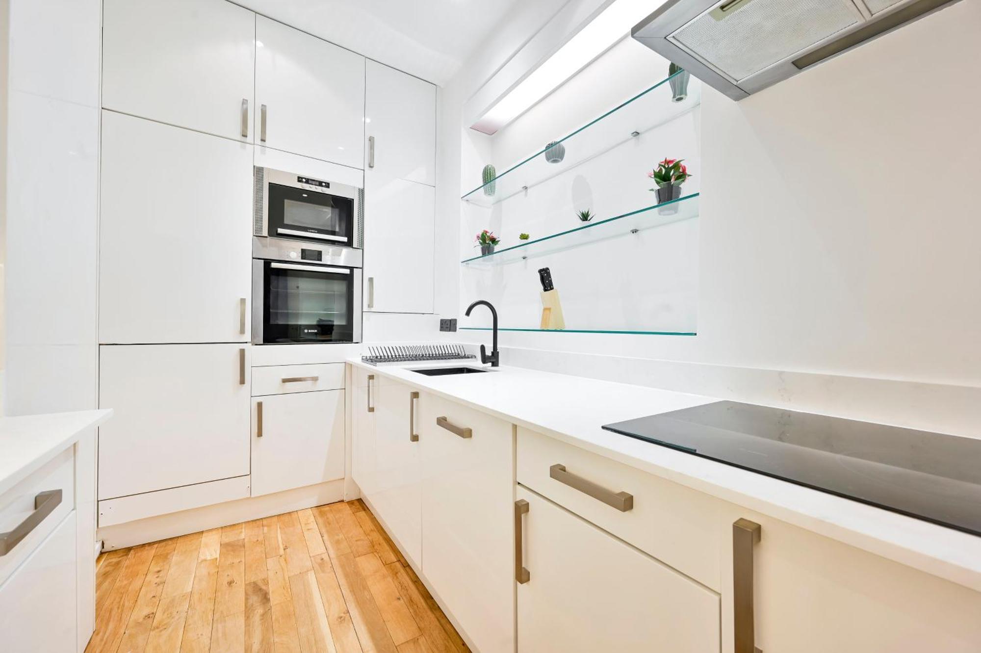 Stunning 3 Bed * London