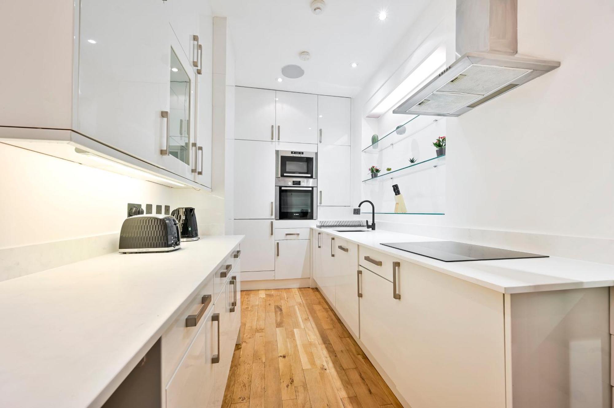 Stunning 3 Bed * London