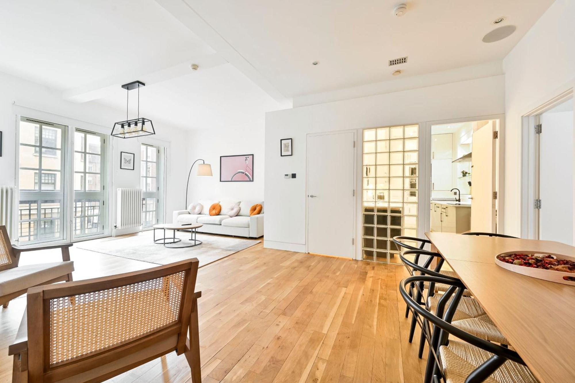 Stunning 3 Bed Apartment