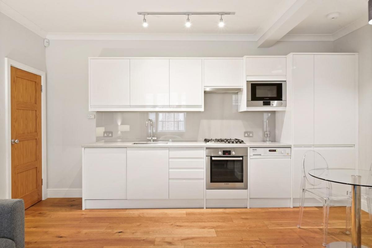 Apartment Heavenly Stays, Chelsea, Cozy 1bd Garden-view Nest *