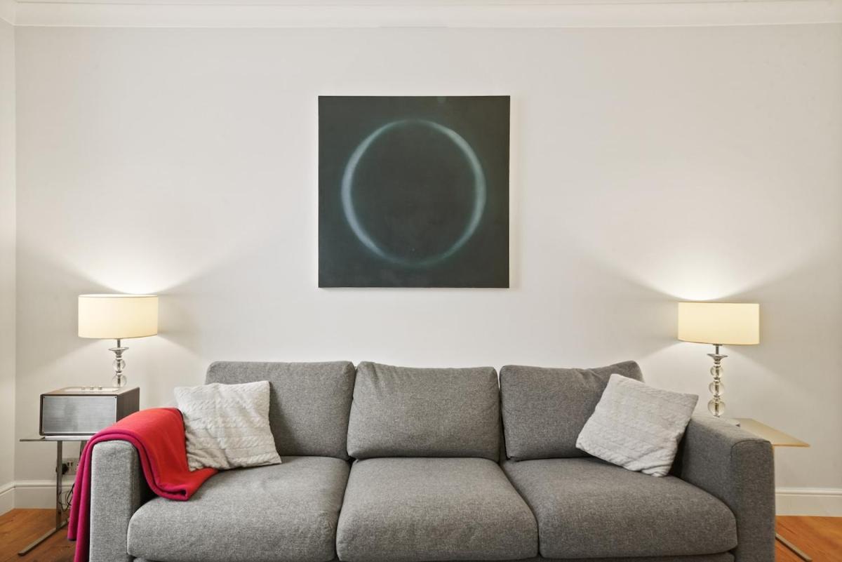 Apartment Heavenly Stays, Chelsea, Cozy 1bd Garden-view Nest *