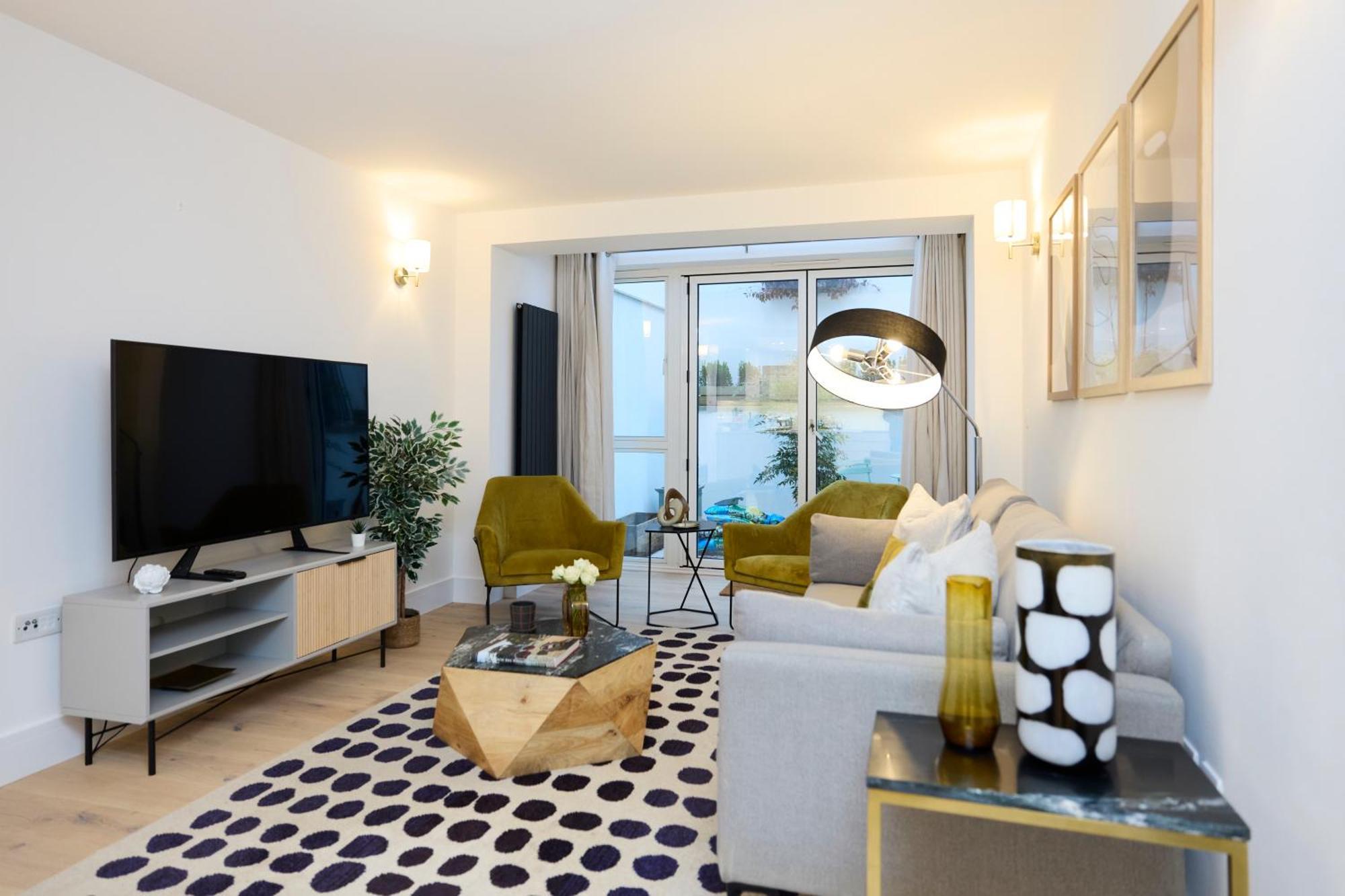 Apartment The Melbray Gem - 2bdr With Courtyard London