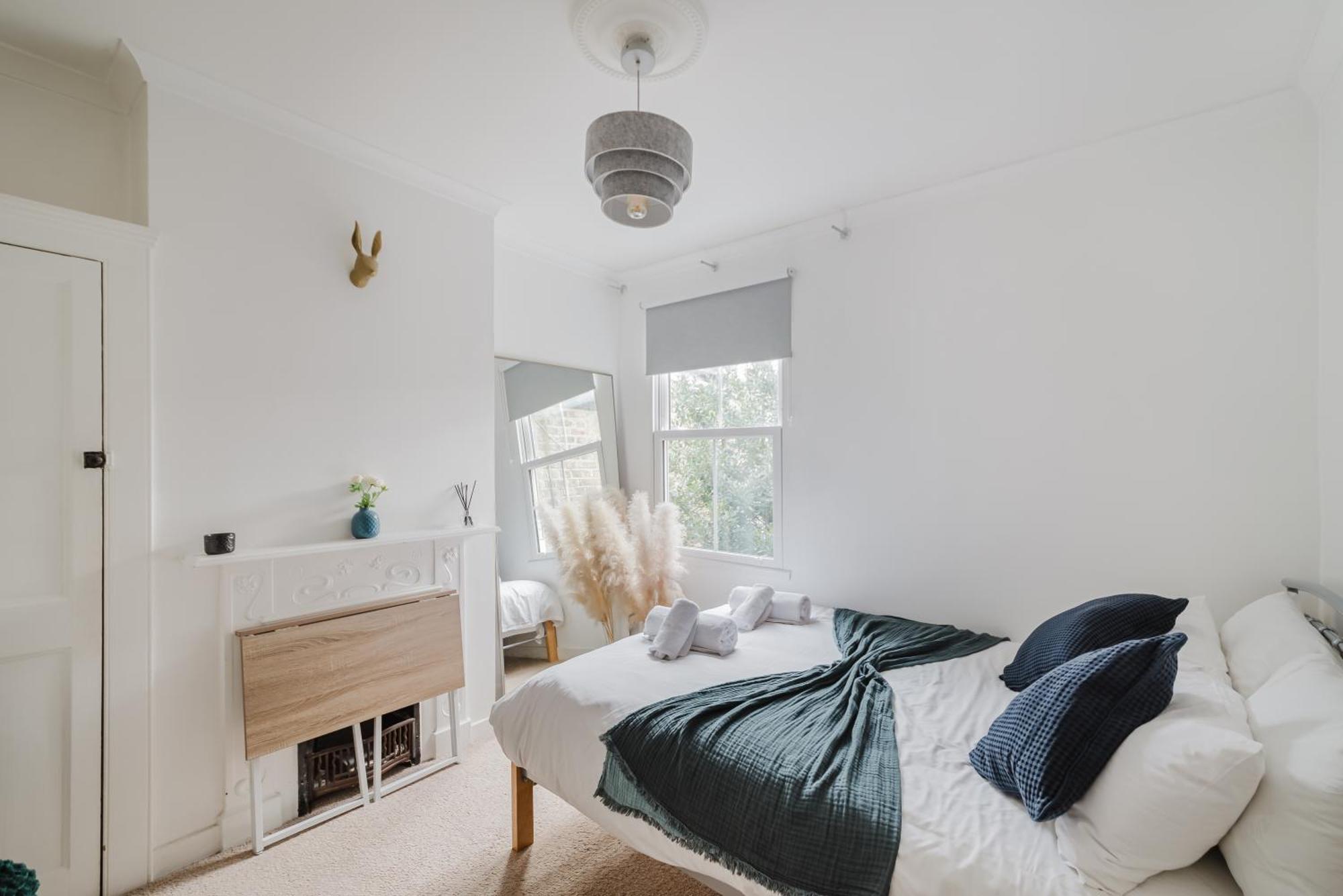 Elephant & Castle 2 Bed Hammock Hangout Apartment *