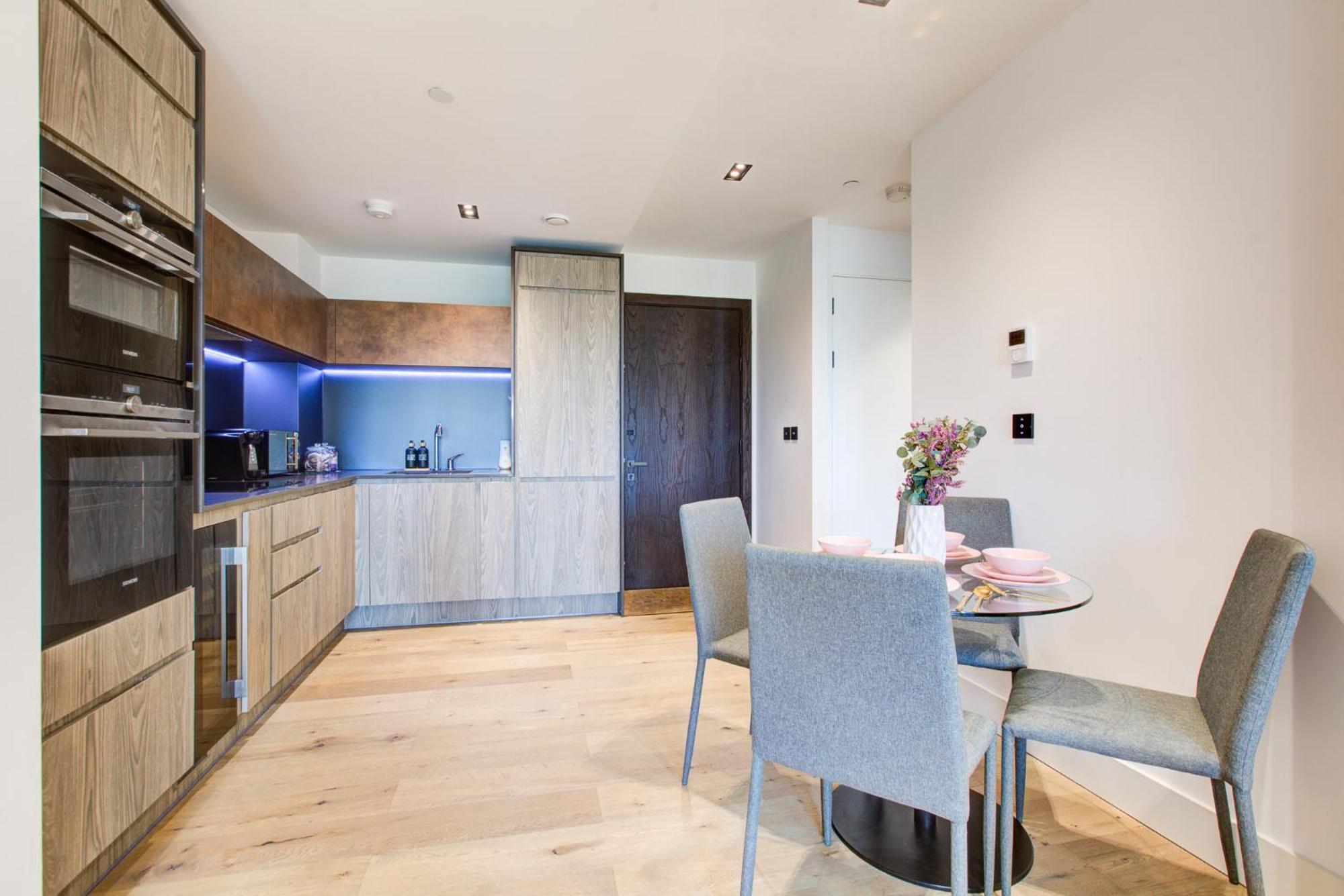 Appartement Apes Tower By Artsy Londen