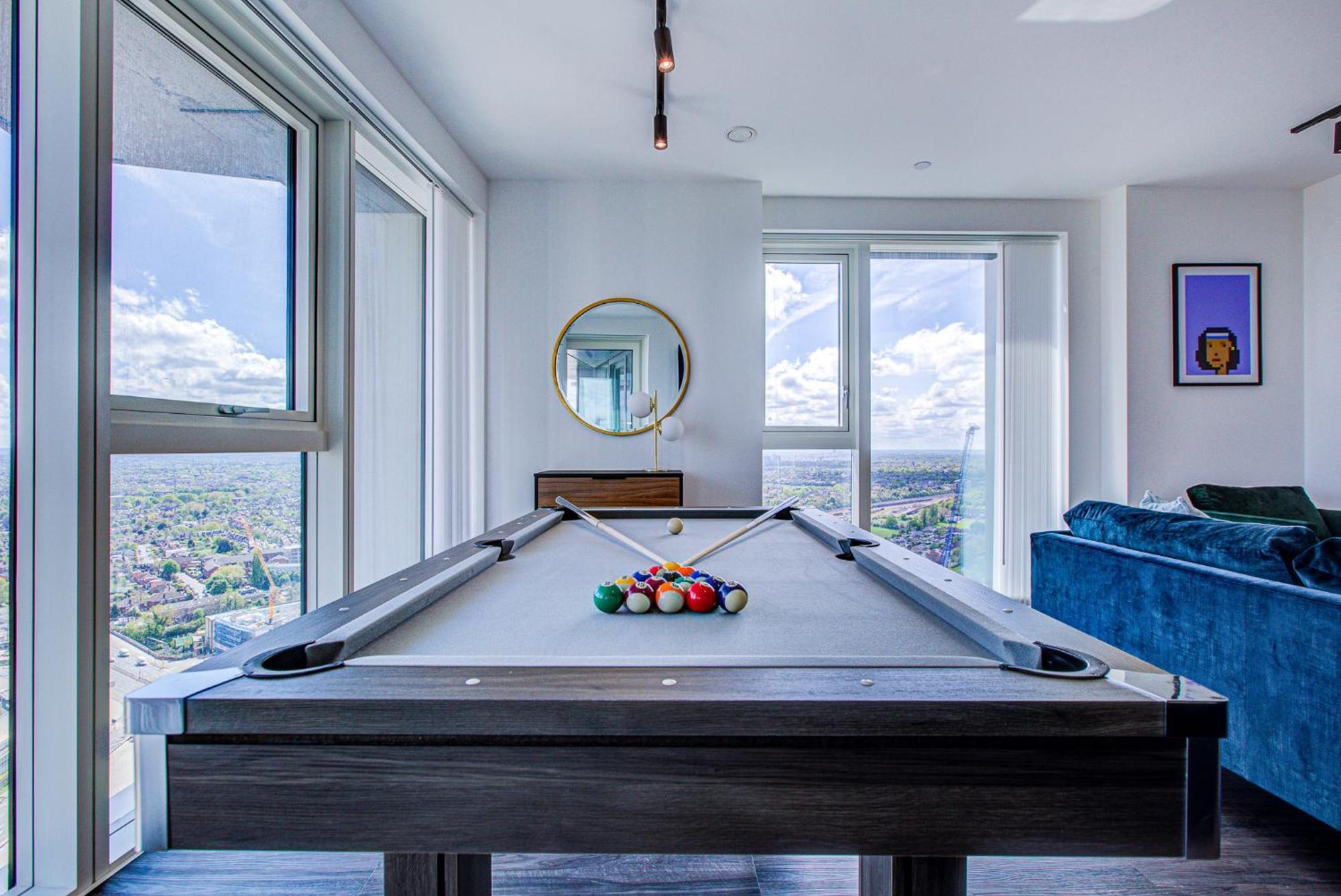 Appartement Legacy Punks By Artsy Londen