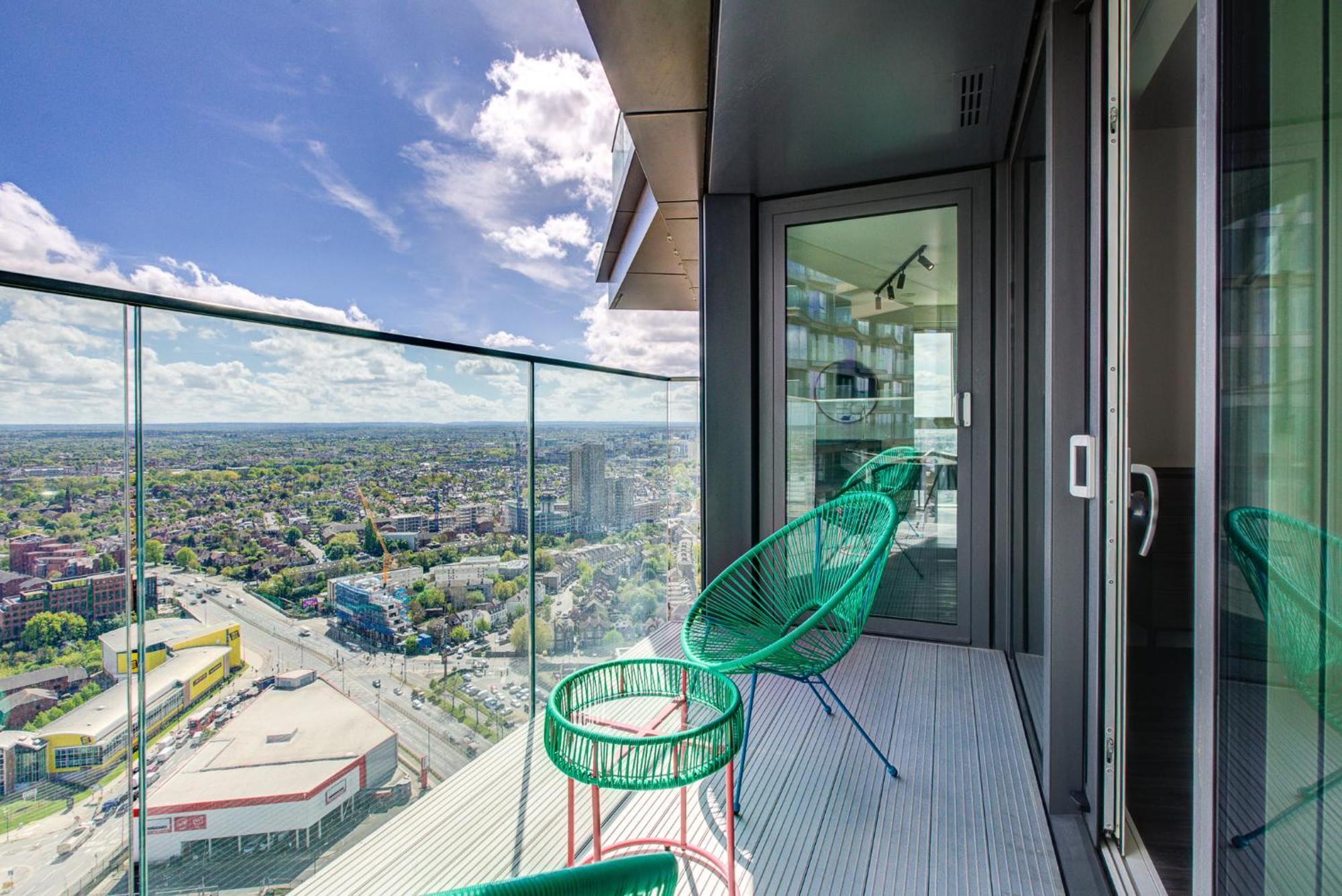 Appartement Legacy Punks By Artsy Londen