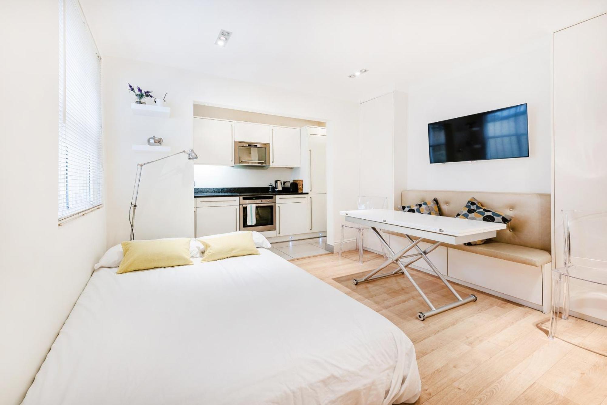 Apartment-sleeps 4-98 Walking Score *