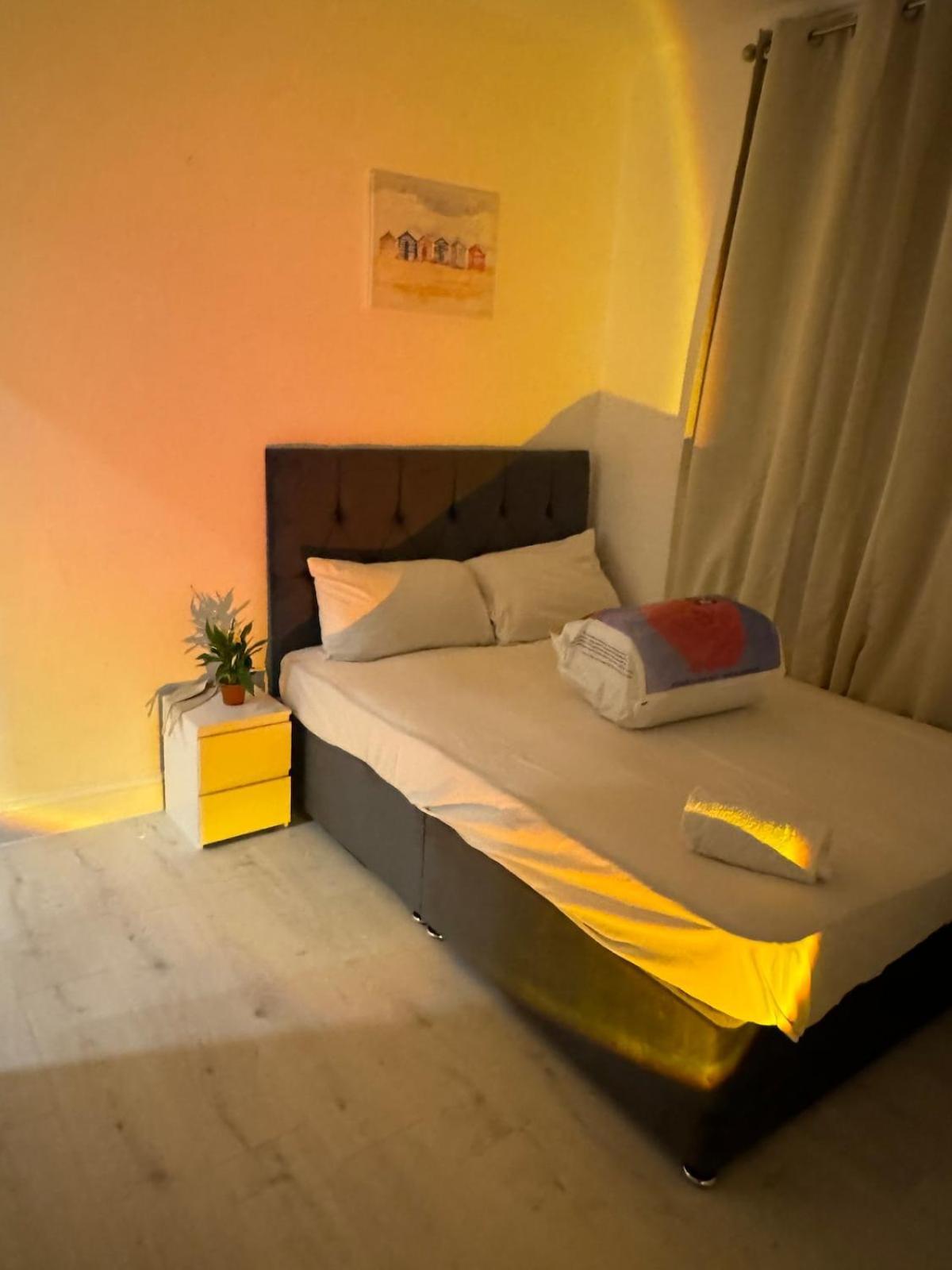 One Bedroom Flat Victoria Londen