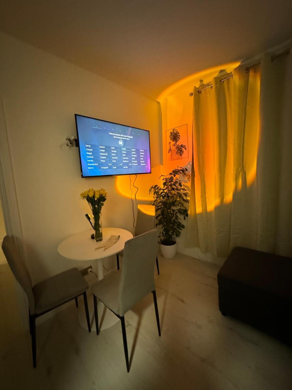 One Bedroom Flat Victoria * Londen