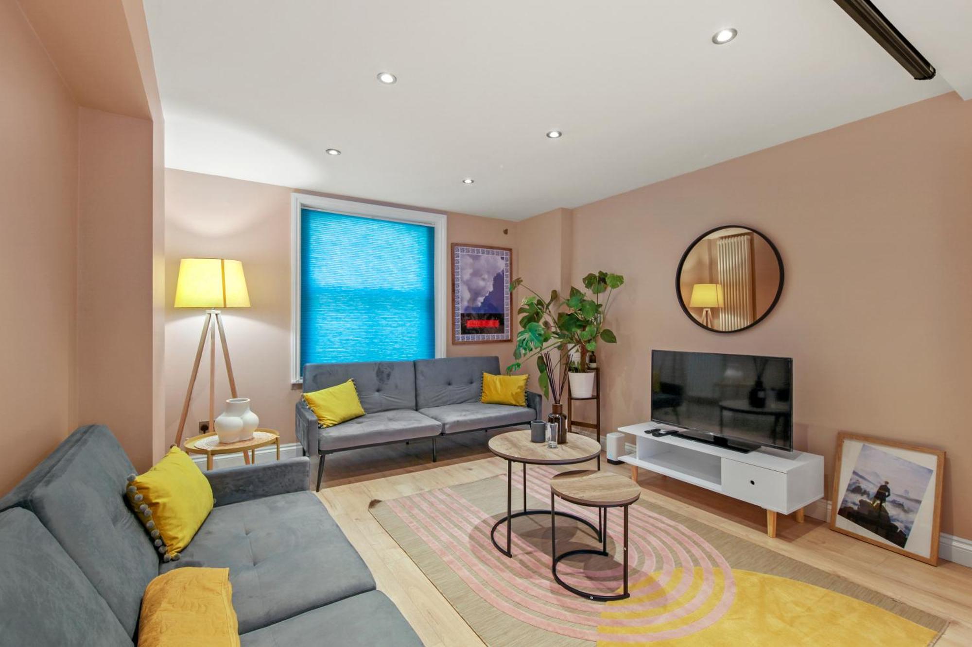 Apartment Stylish In Euston And Near Camden With Private Roof Terrace