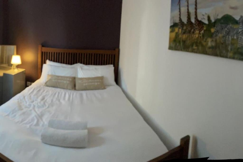 Two Bed Comfy And Private Apartment