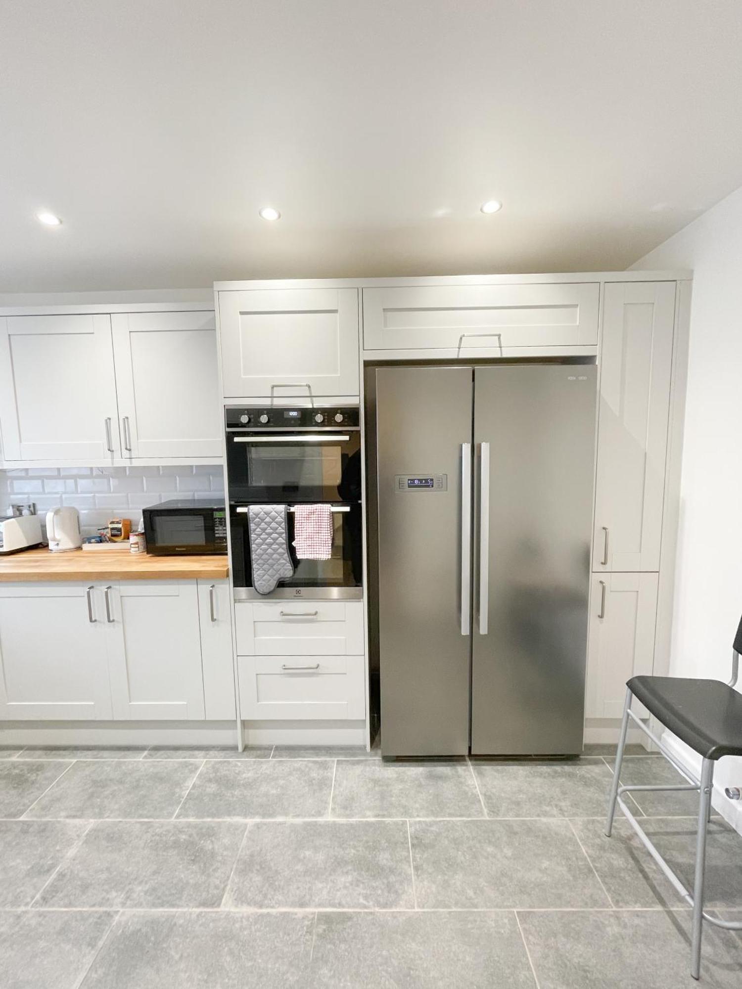 Beautiful 2 Large Bedroom House In Zone 2 London