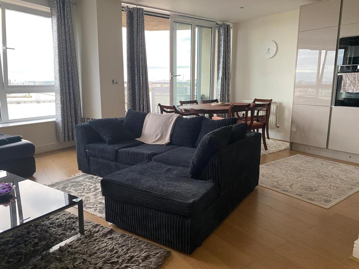 Apartment 2 Bedroom By The River Thames