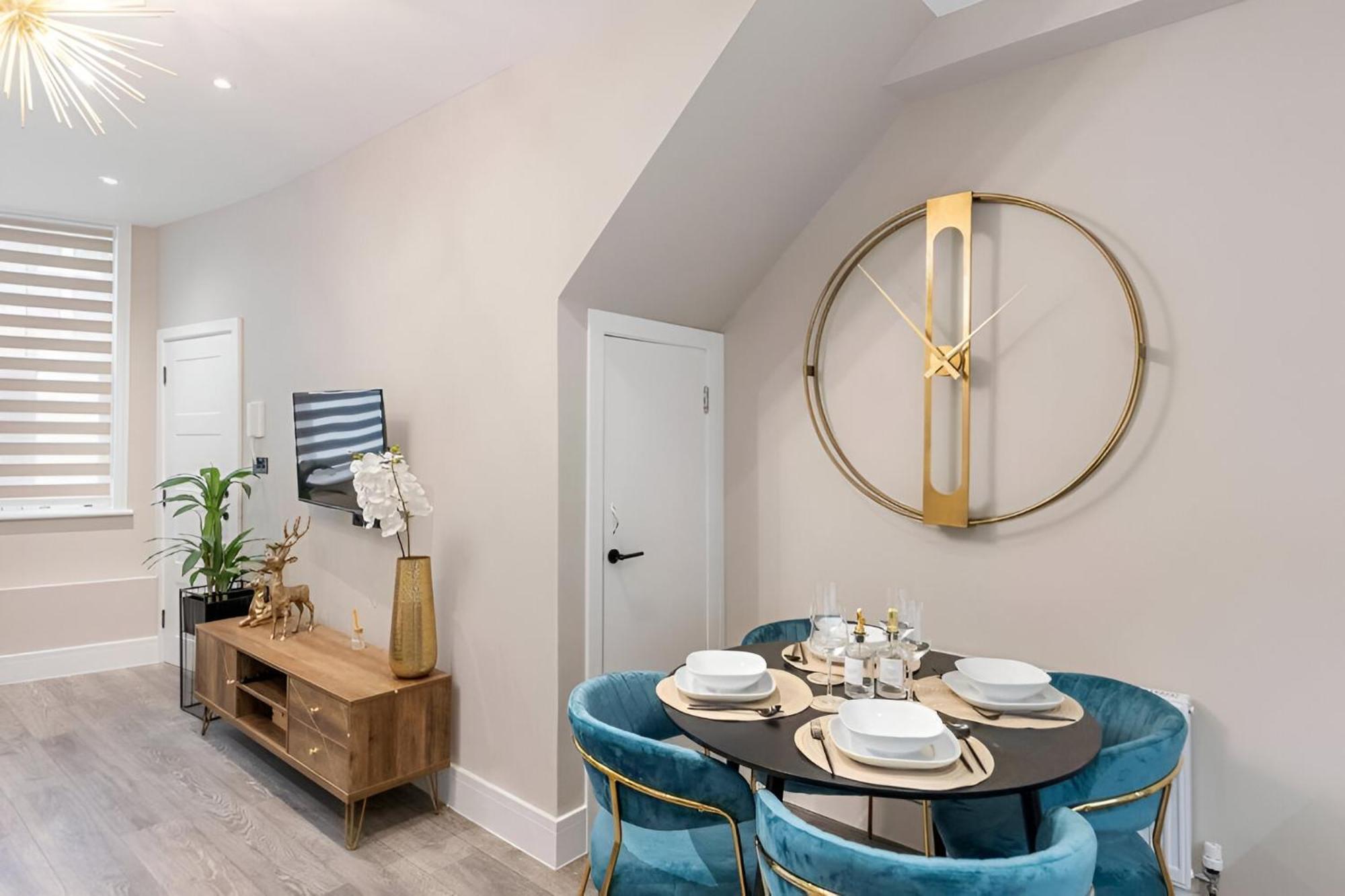 Apartment Stunning Flat With Jacuzzi Bath *