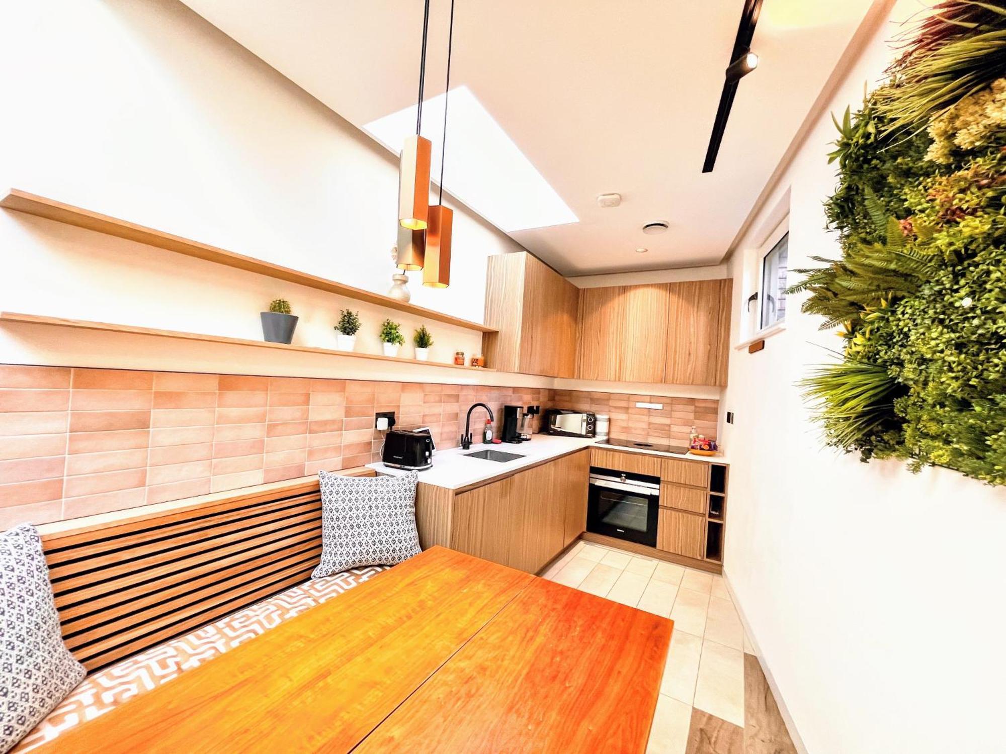 Luxury Kensington House Apartment