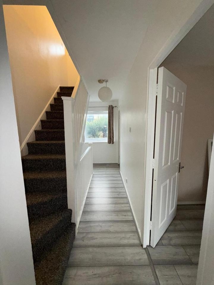 3bed House In Canary Wharf With Parking Holiday home London