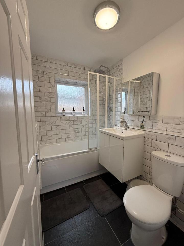 Holiday home 3bed House In Canary Wharf With Parking London