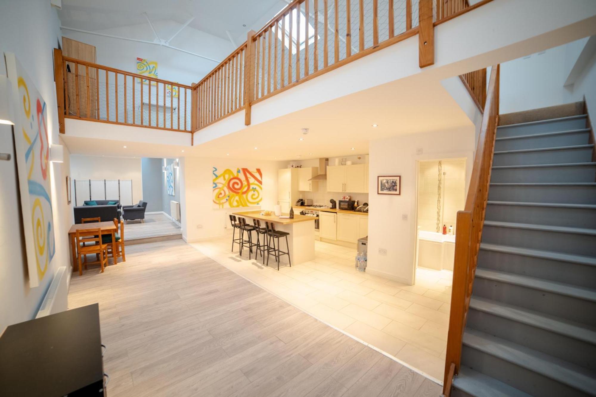 Stunning Split-level In Heart Of Fulham Apartment *
