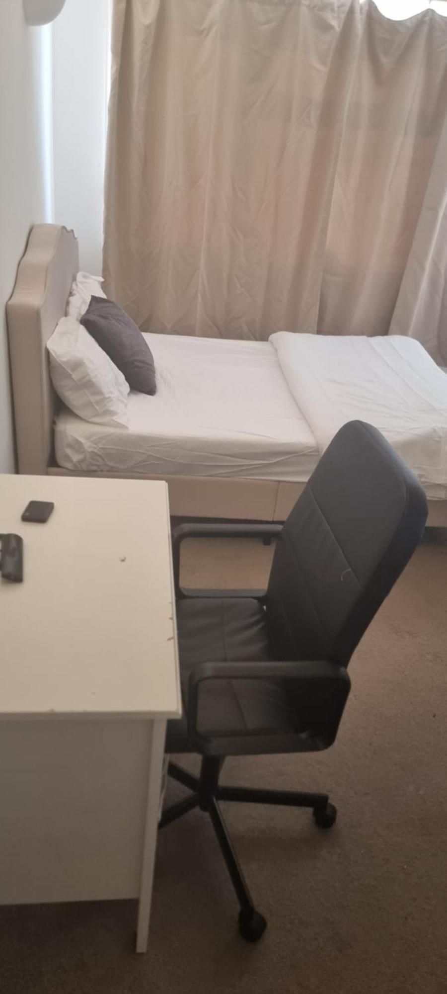 West Road Homestay *