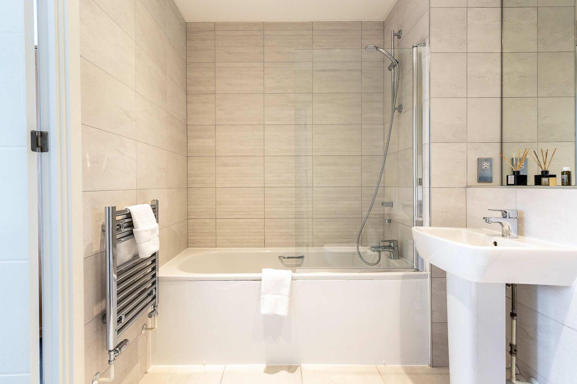 Apartamento 3br Poplar Views Of Canary Wharf Londres